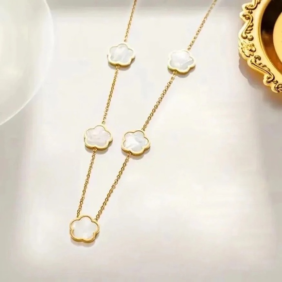 Chelsea Rose Collections Jewelry - Star Flower Necklace with Mother of Pearl Inlay